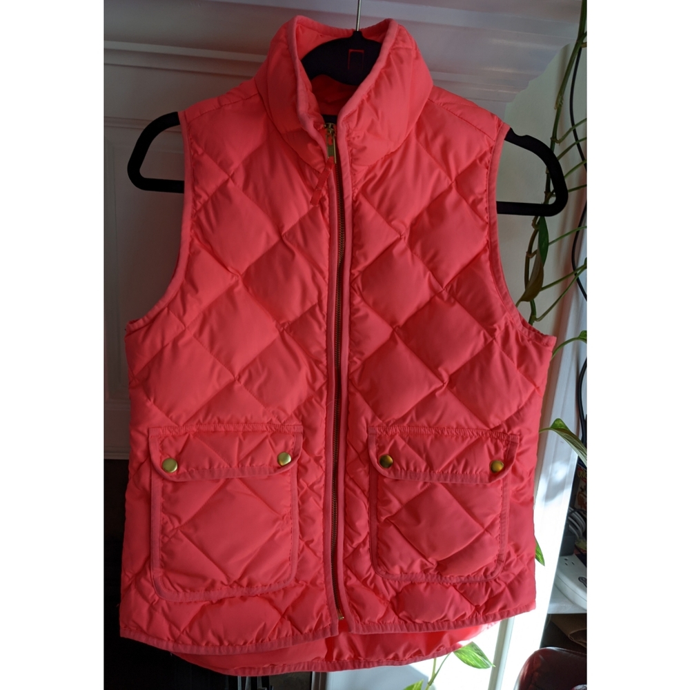 Bright Pink JCrew quilted vest 🎉DISCOUNTED SHIPPING 🎉